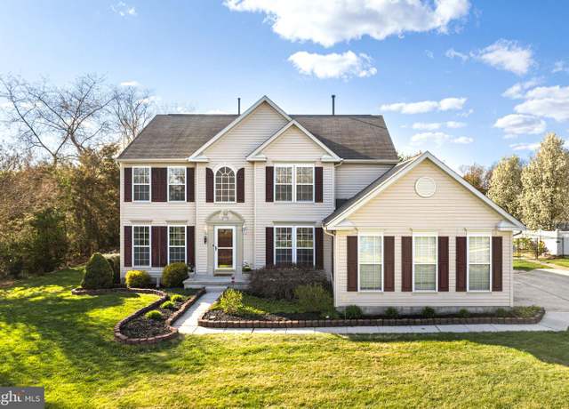 Property at 39 Nicholas Dr, Sicklerville, NJ 08081, 4 beds, 2.5 baths