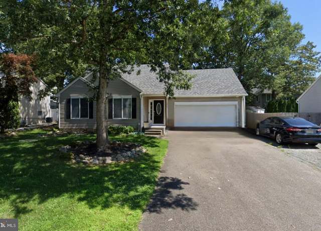 Property at 1074 Buccaneer Ln, Manahawkin, NJ 08050, 3 beds, 2 baths