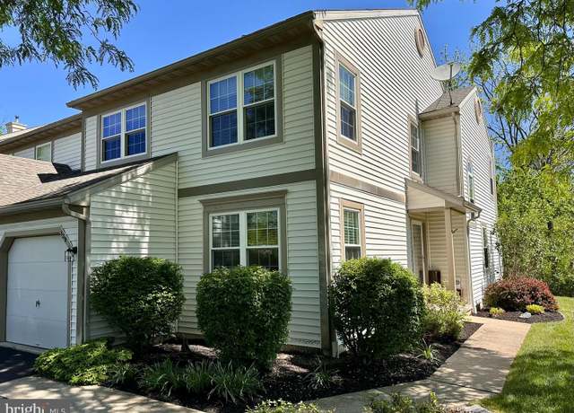 Property at 139 Wellington Ct, Reading, PA 19606, 3 beds, 2.5 baths
