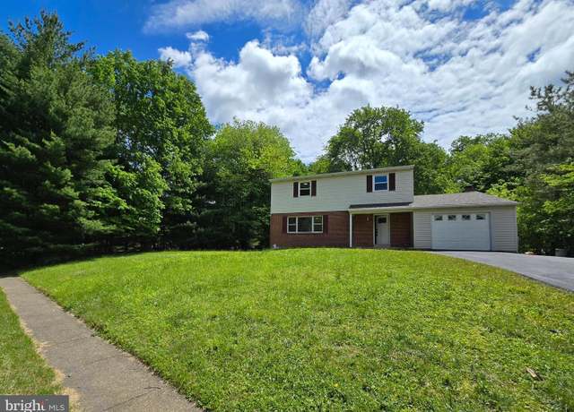 Property at 585 Andrew Dr, Southampton, PA 18966, 4 beds, 2.5 baths