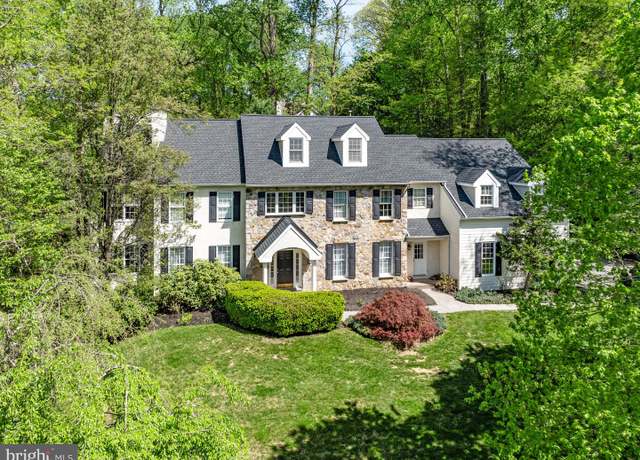 Property at 1072 Ballintree Ln, West Chester, PA 19382, 5 beds, 4 baths