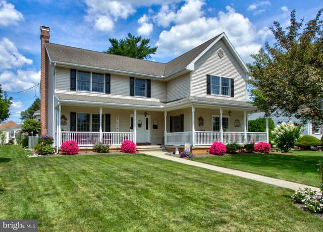 Property at 3 Runyon Rd, Hummelstown, PA 17036, 4 beds, 4.5 baths