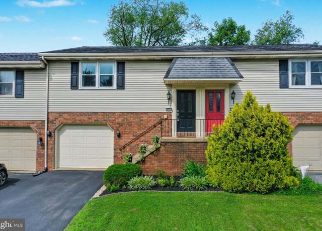 Property at 606 S Cedar St, Lititz, PA 17543, 3 beds, 1.5 baths