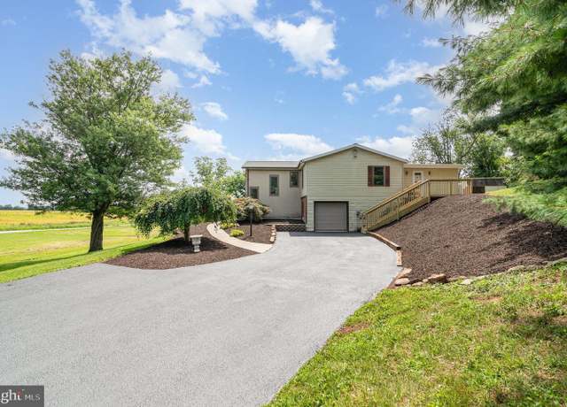 Property at 2530 Mill Creek Rd, Dover, PA 17315, 4 beds, 2.5 baths