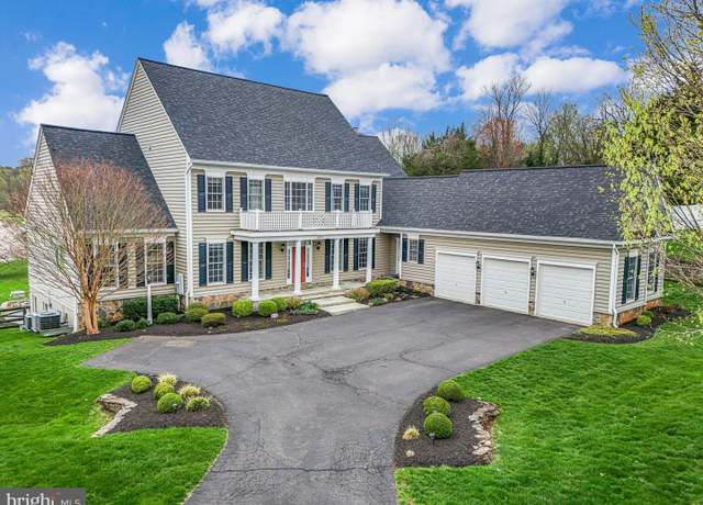Property at 40055 Glenmore Ct, Paeonian Springs, VA 20129, 4 beds, 5 baths