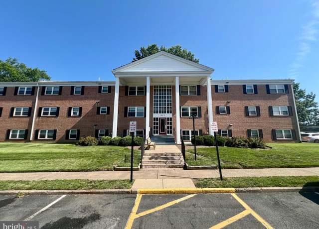Property at 120-4 Washington St NE #7, Leesburg, VA 20176, 2 beds, 1 bath