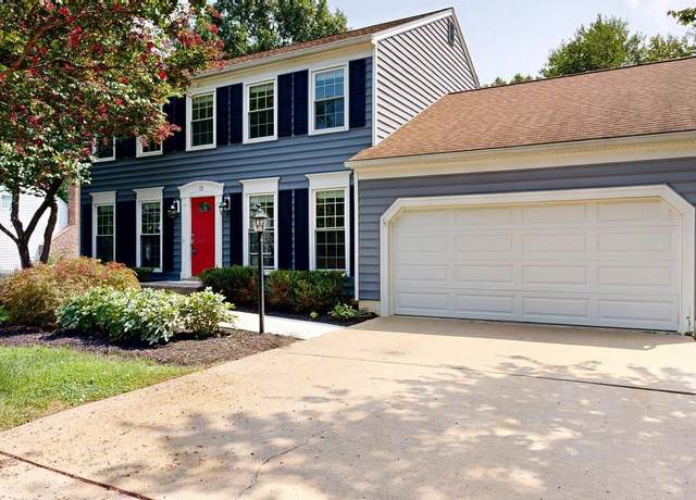 Property at 13 Crisswell Ct, Sterling, VA 20165, 4 beds, 2.5 baths