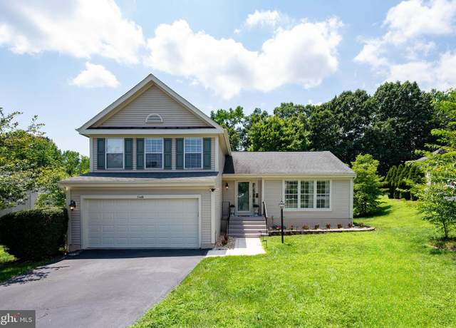 Property at 3449 Lacrosse Ct, Woodbridge, VA 22193, 3 beds, 3.5 baths