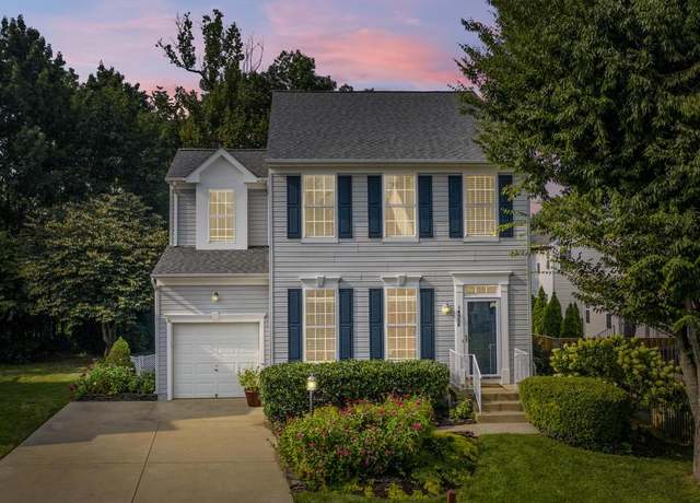 Property at 14058 Hawkeye Run Ct, Bristow, VA 20136, 4 beds, 3.5 baths