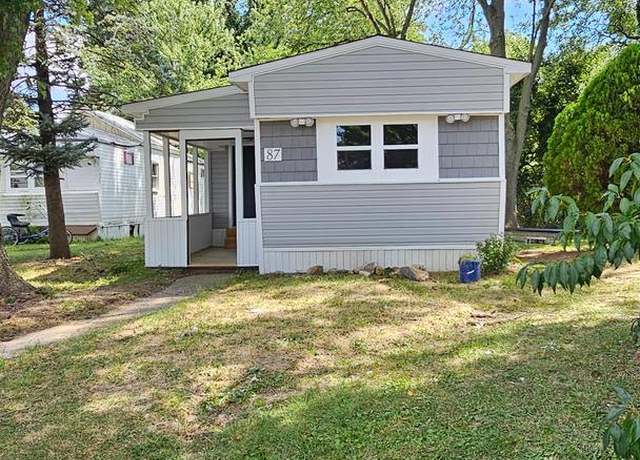 Property at 87 Eighth St #87, New Castle, DE 19720, 2 beds, 1 bath