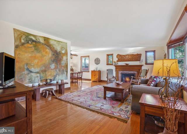 Property at 5403 13th Ave, Hyattsville, MD 20782, 4 beds, 2.5 baths