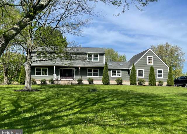 Property at 23 Meadow Dr, Southampton, NJ 08088, 4 beds, 3 baths