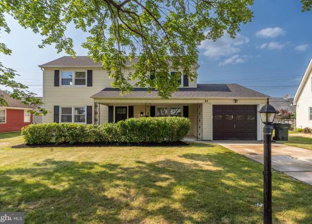 Property at 41 Mullshire Ln, Willingboro, NJ 08046, 3 beds, 2 baths