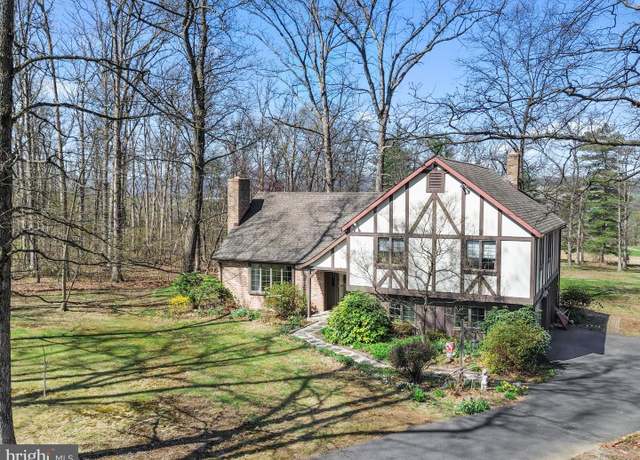 Property at 1130 Belmont Rd, Gettysburg, PA 17325, 4 beds, 2.5 baths