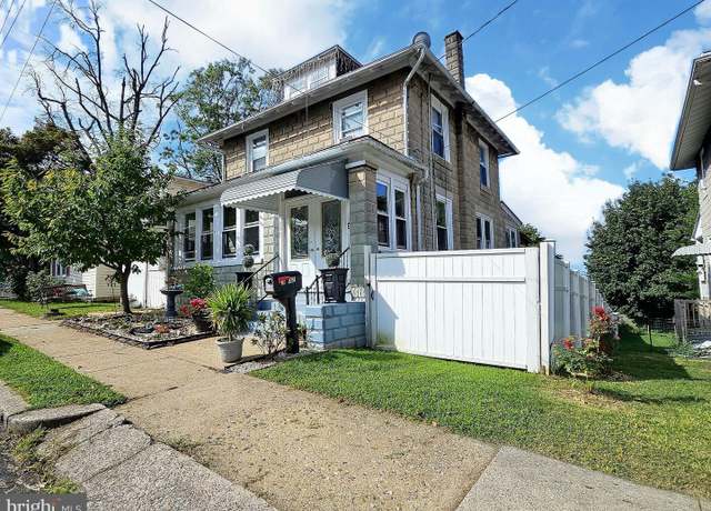 Property at 3202 Earl St, Reading, PA 19605, 3 beds, 2 baths