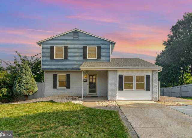 Property at 1122 Floribunda Ln, Mechanicsburg, PA 17055, 4 beds, 2.5 baths