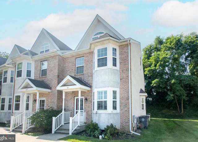 Property at 321 William Taft Ave, Downingtown, PA 19335, 3 beds, 2.5 baths
