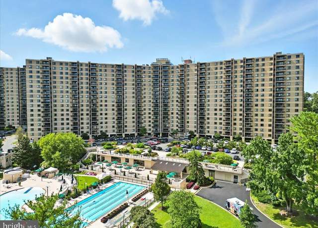 Property at 205 Yoakum Pkwy #721, Alexandria, VA 22304, 2 beds, 2 baths