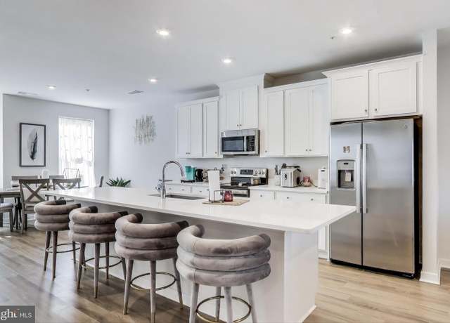 Property at 613 Percy Pl #b, Manassas Park, VA 20111, 3 beds, 2.5 baths