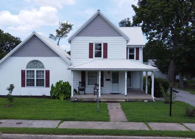 Property at 7 W Clarke Ave, Milford, DE 19963, 3 beds, 2.5 baths