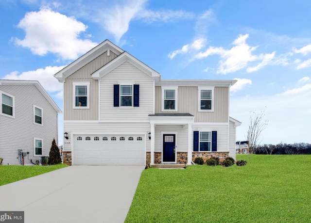 Property at 10631 Roundstone Ln, White Plains, MD 20695, 5 beds, 3 baths