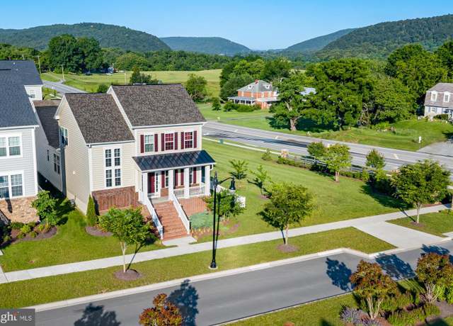 Property at 1338 Monocacy Crossing Pkwy, Brunswick, MD 21716, 3 beds, 2.5 baths