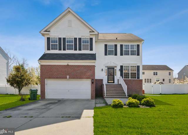 Property at 7208 Fernwood Ave, Egg Harbor Township, NJ 08234, 4 beds, 2.5 baths