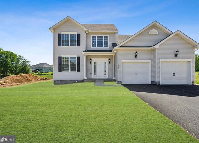Property at 87 Eagle Ln #5, Hanover, PA 17331, 4 beds, 2.5 baths