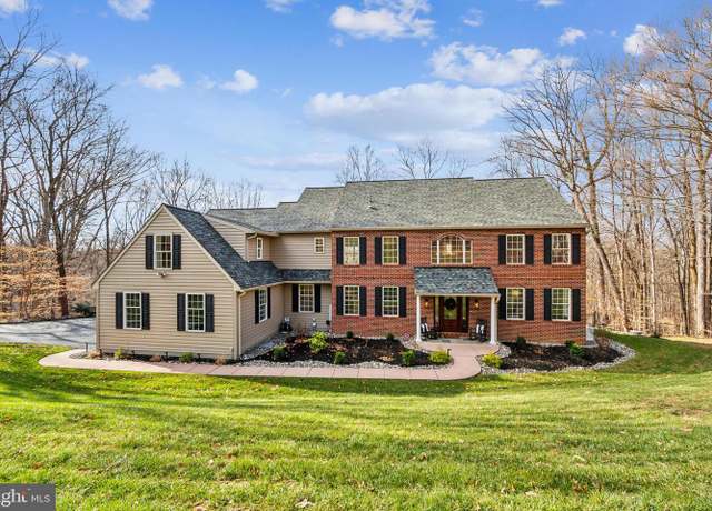 Property at 117 Fawn Dr, Glenmoore, PA 19343, 5 beds, 3.5 baths