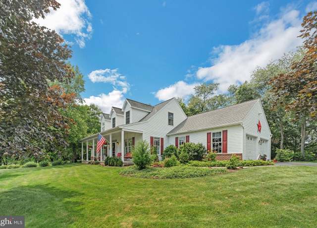 Property at 580 Buchanon Rd, Honey Brook, PA 19344, 3 beds, 2.5 baths