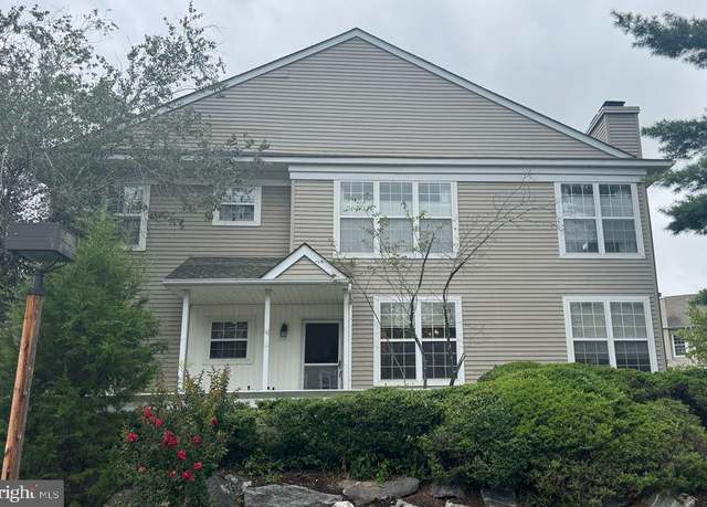 Property at 128 Stewarts Ct #806, Phoenixville, PA 19460, 2 beds, 2 baths