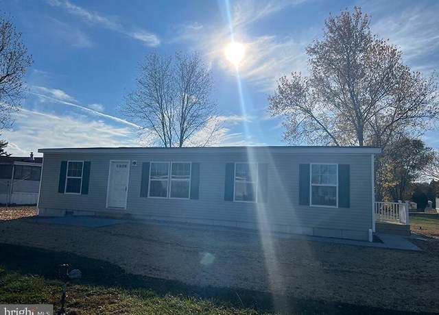 Property at 20 Letti Dr, Elizabethtown, PA 17022, 3 beds, 2 baths