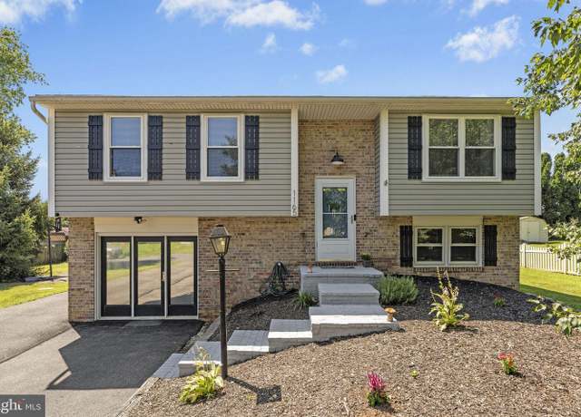 Property at 1165 Stellar Dr, Mount Joy, PA 17552, 4 beds, 1.5 baths