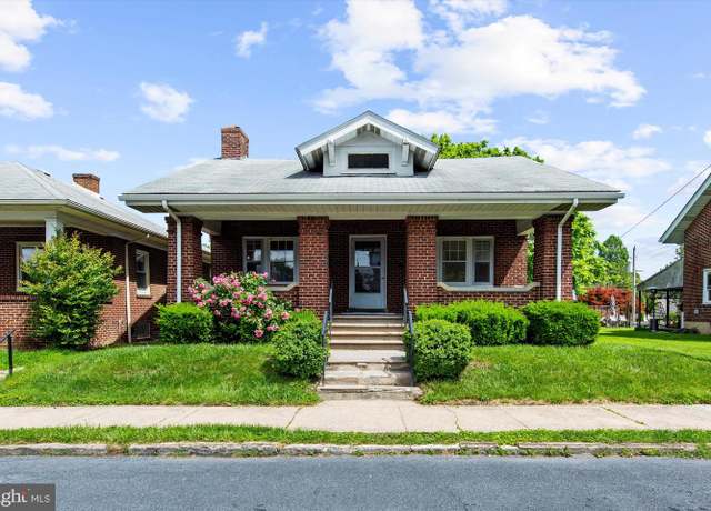 Property at 1157 E Livingston St, Allentown, PA 18109, 3 beds, 1 bath