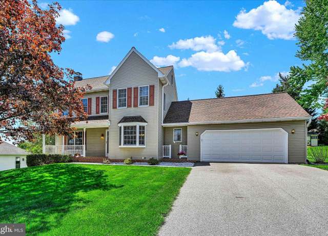 Property at 6 Meadow St, New Freedom, PA 17349, 4 beds, 3.5 baths