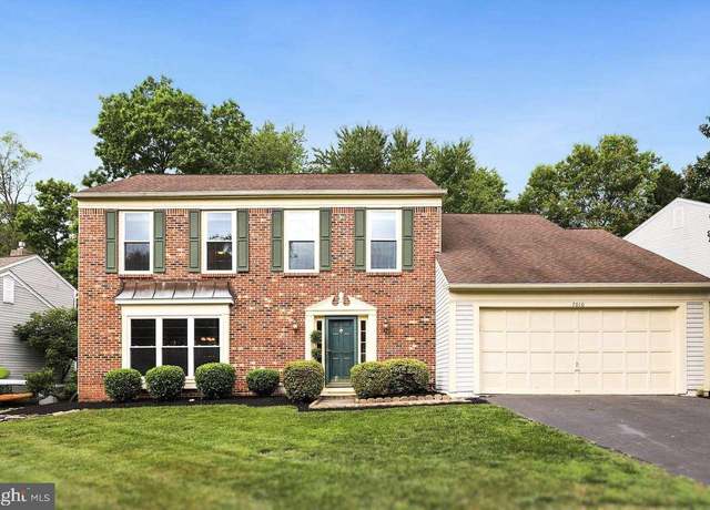 Property at 7010 Green Spring Ln, Alexandria, VA 22306, 4 beds, 2.5 baths