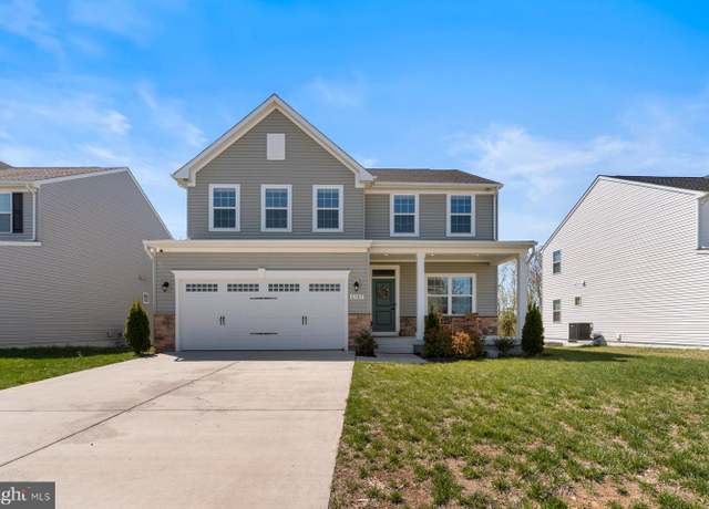 Property at 6382 Hawkeye Dr, King George, VA 22485, 5 beds, 3.5 baths