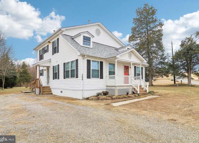 Property at 204 Little Whim Rd, Fredericksburg, VA 22405, 5 beds, 2 baths