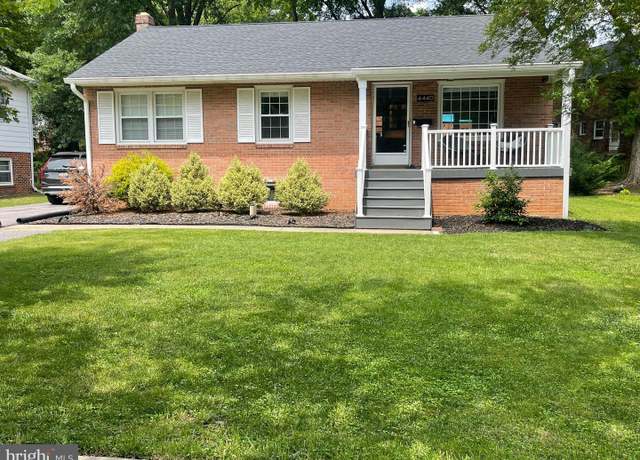 Property at 4440 Wells Pkwy, Hyattsville, MD 20782, 5 beds, 3.5 baths