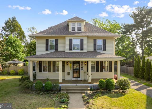 Property at 837 Highland Ave, Palmyra, NJ 08065, 3 beds, 1.5 baths
