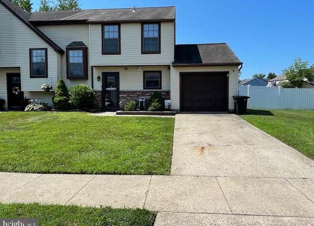 Property at 127 Greenwich Dr, Westampton, NJ 08060, 3 beds, 1.5 baths