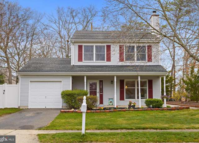 Property at 147 Spruce Cir N, Barnegat, NJ 08005, 4 beds, 3.5 baths