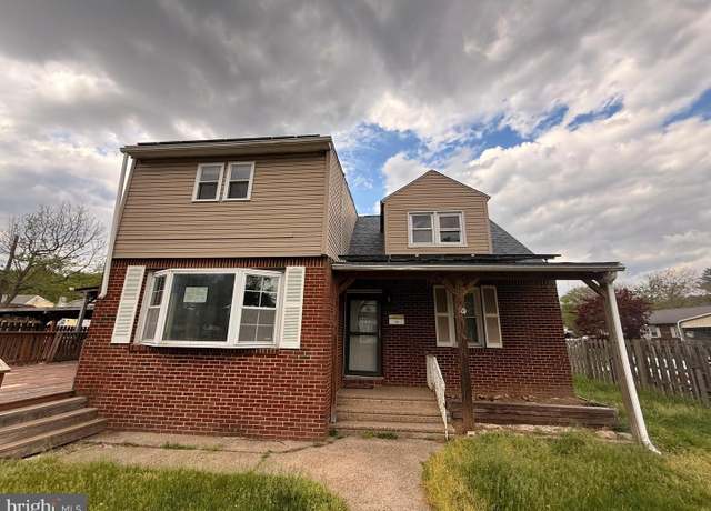 Property at 4703 Fayette Dr, Bristol, PA 19007, 5 beds, 3.5 baths