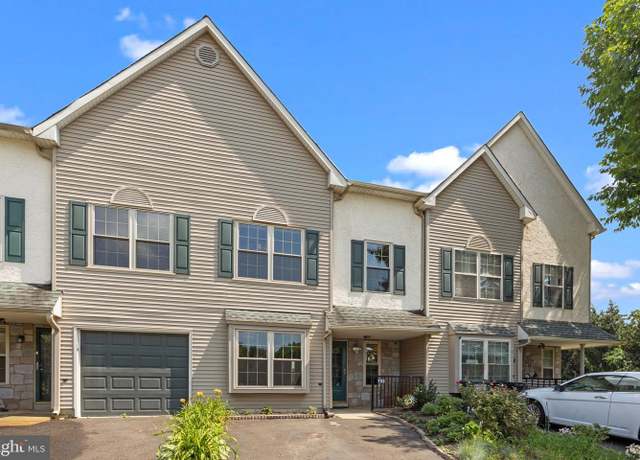 Property at 723 Dell Ct, Southampton, PA 18966, 3 beds, 2.5 baths