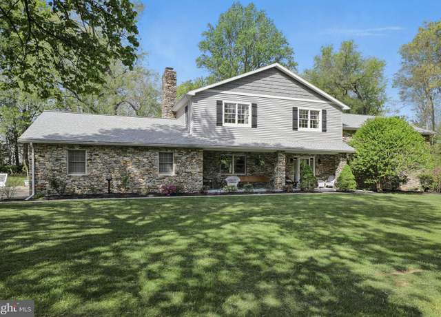 Property at 12 Windwood Ct, Quarryville, PA 17566, 4 beds, 2.5 baths
