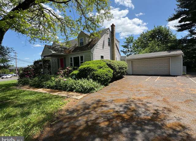 Property at 2780 E County Line Rd, Hatboro, PA 19040, 1 bed, 1.5 baths