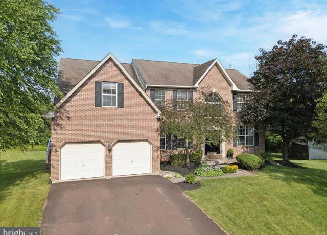 Property at 101 Jessica Cir, Schwenksville, PA 19473, 4 beds, 2.5 baths