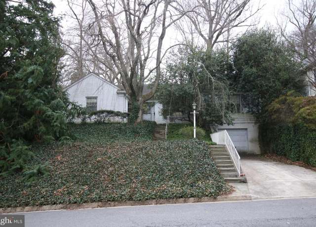 Property at 3020 N Edison St, Arlington, VA 22207, 3 beds, 2.5 baths