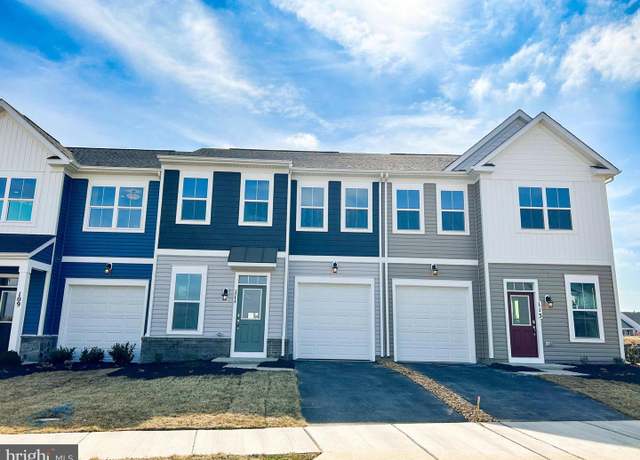 Property at 105 Castaway Pl, Winchester, VA 22603, 3 beds, 2.5 baths