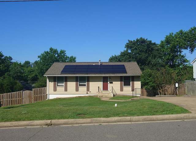 Property at 6512 Carriage Dr, Alexandria, VA 22310, 4 beds, 1.5 baths